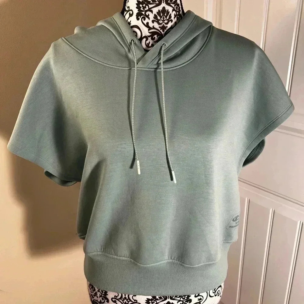 2/$15 Champion Sleeveless Sweatshirt Hoodie NWT